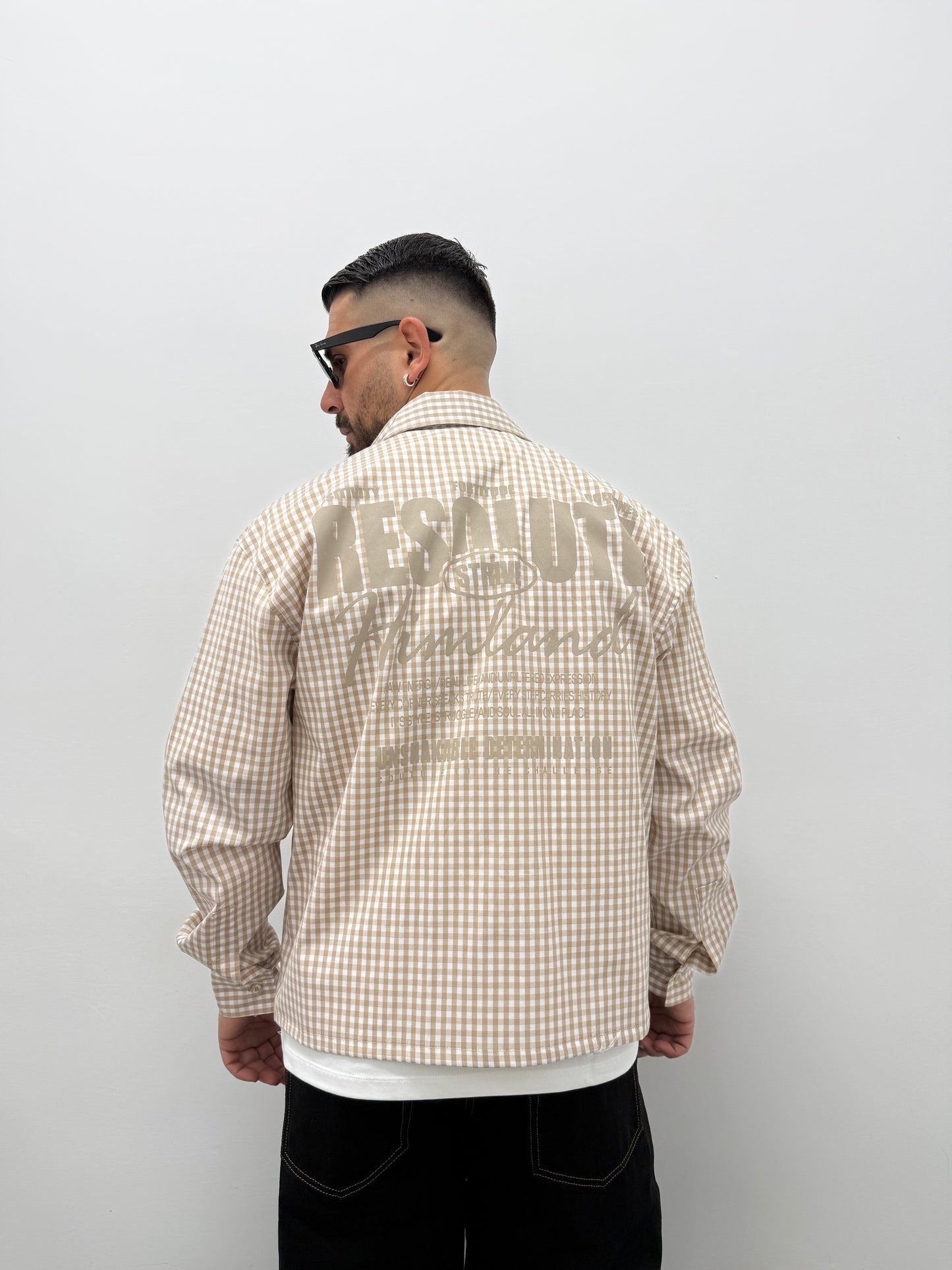 Camicia "RESOLVED"