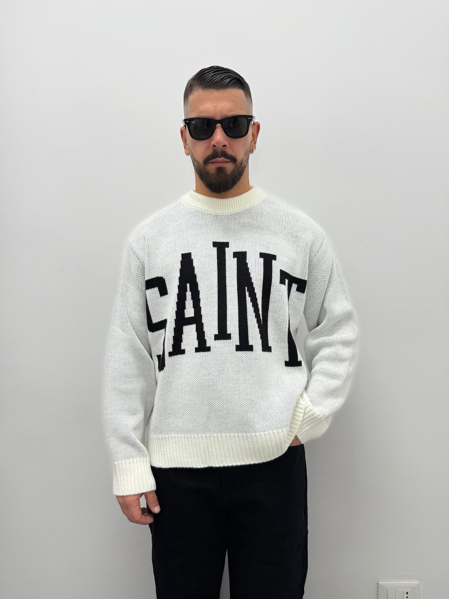 Pull crop "SAINT"