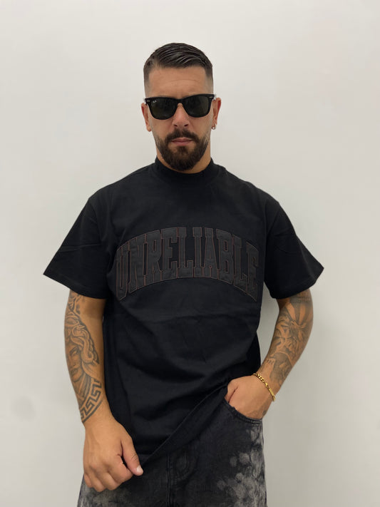 T-Shirt "UNLERIABLE"