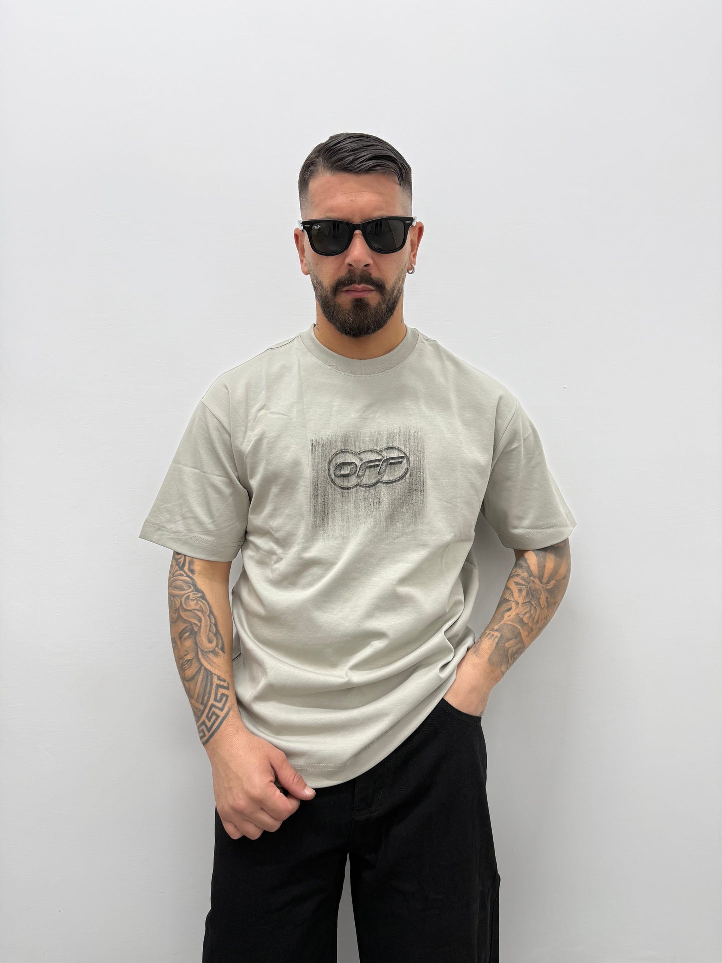 T-Shirt "OFF"